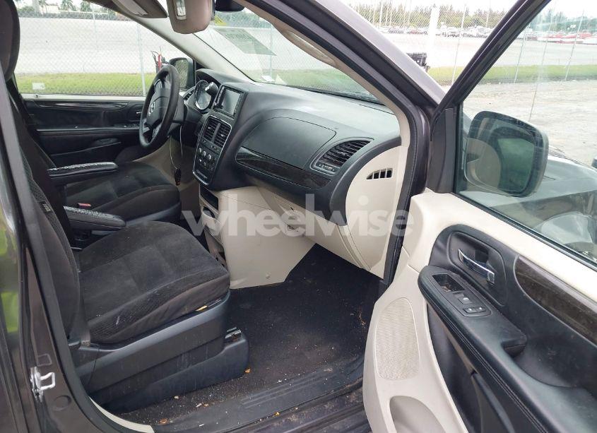 Photo 5 of 2019 Dodge Grand CARAVAN SE (VIN 2C4RDGBGXKR796974)