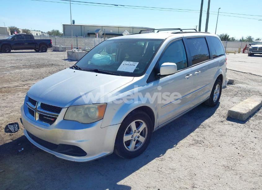 Photo 2 of 2012 Dodge Grand CARAVAN SXT (VIN 2C4RDGCG0CR240995)