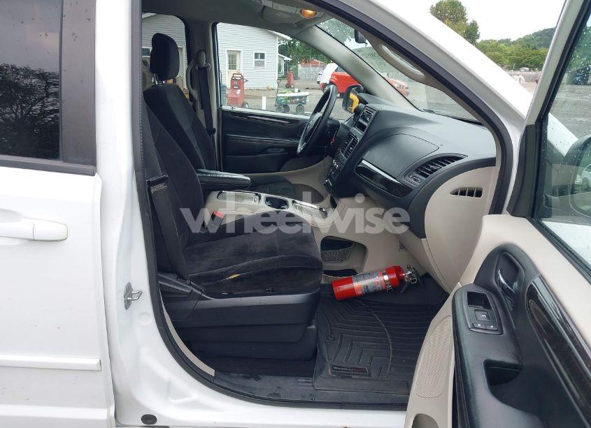 Photo 5 of 2014 Dodge Grand CARAVAN SXT (VIN 2C4RDGCG0ER154542)