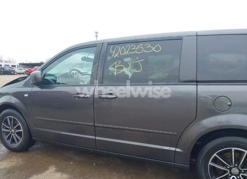 Photo 15 of 2014 Dodge Grand CARAVAN SXT 30TH ANNIVERSARY (VIN 2C4RDGCG0ER406080)