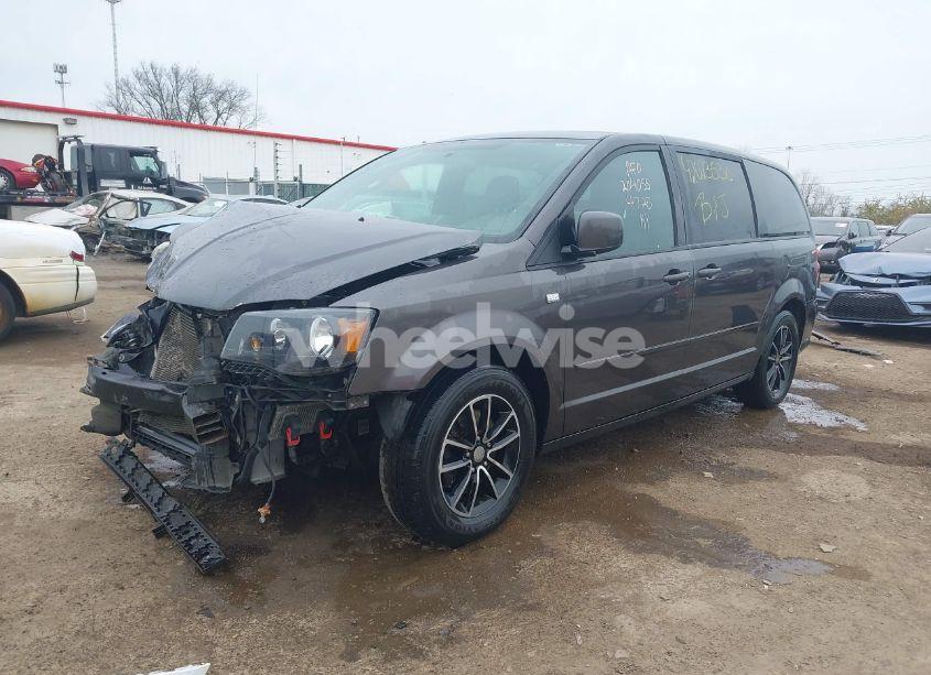 Photo 2 of 2014 Dodge Grand CARAVAN SXT 30TH ANNIVERSARY (VIN 2C4RDGCG0ER406080)