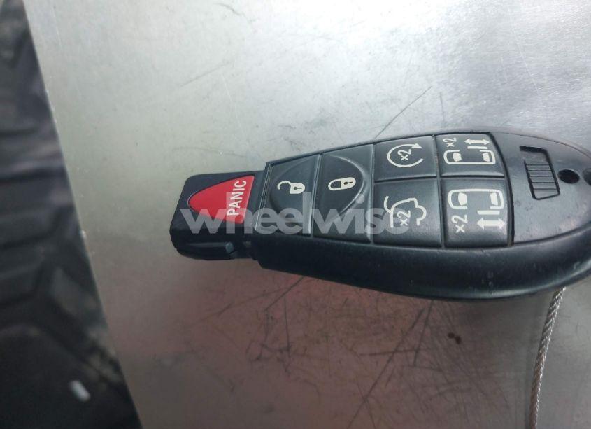 Photo 11 of 2015 Dodge Grand CARAVAN SXT (VIN 2C4RDGCG0FR567207)