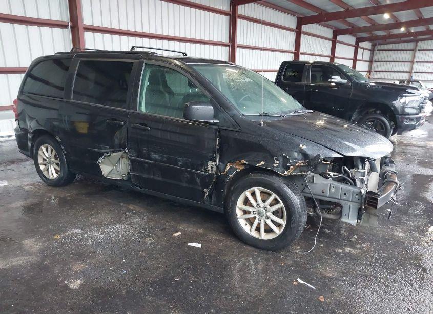 2015 Dodge Grand CARAVAN SXT (VIN 2C4RDGCG0FR631553) main photo