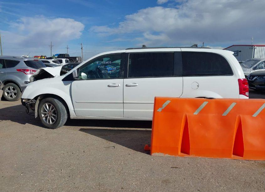 Photo 15 of 2015 Dodge Grand CARAVAN SXT (VIN 2C4RDGCG0FR745097)