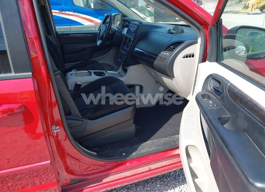 Photo 5 of 2016 Dodge Grand CARAVAN SXT (VIN 2C4RDGCG0GR140479)