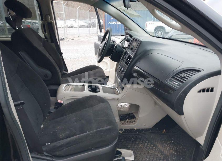 Photo 5 of 2016 Dodge Grand CARAVAN SXT (VIN 2C4RDGCG0GR179959)