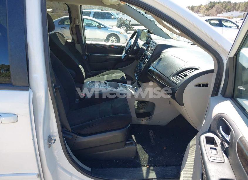 Photo 5 of 2016 Dodge Grand CARAVAN SXT (VIN 2C4RDGCG0GR217299)