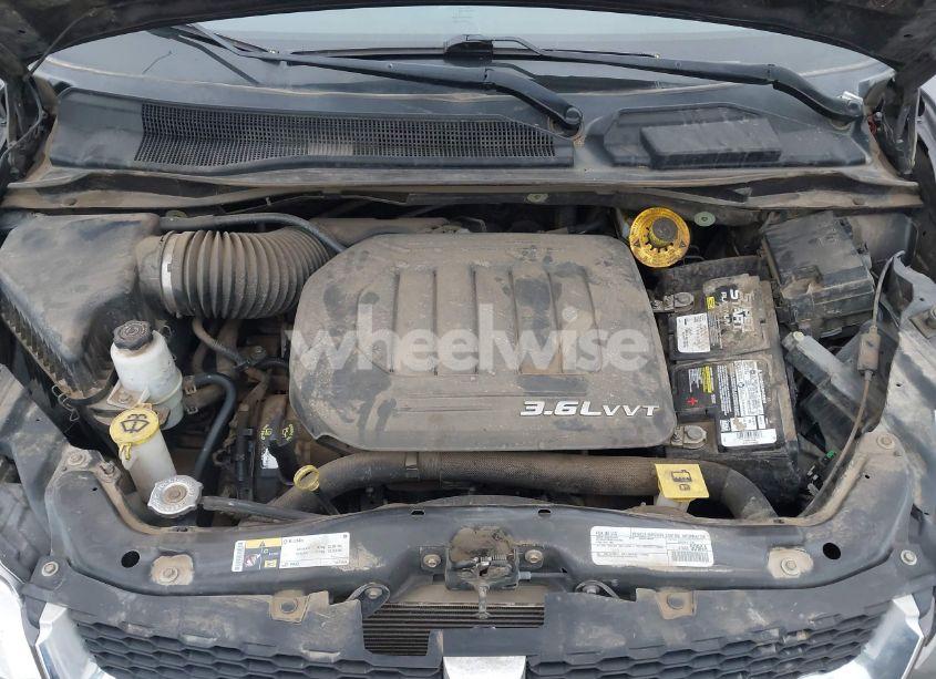 Photo 10 of 2016 Dodge Grand CARAVAN SXT (VIN 2C4RDGCG0GR262887)