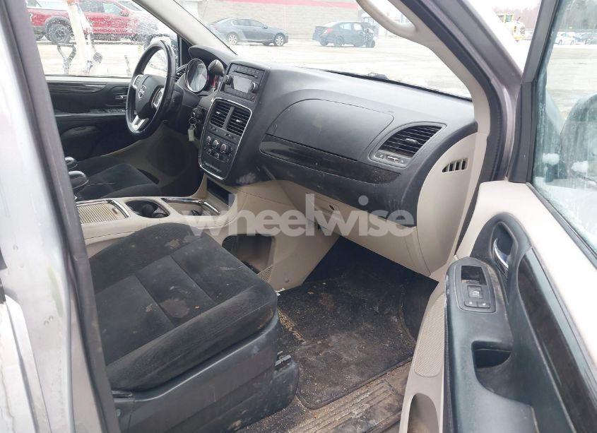 Photo 5 of 2016 Dodge Grand CARAVAN SXT (VIN 2C4RDGCG0GR327852)