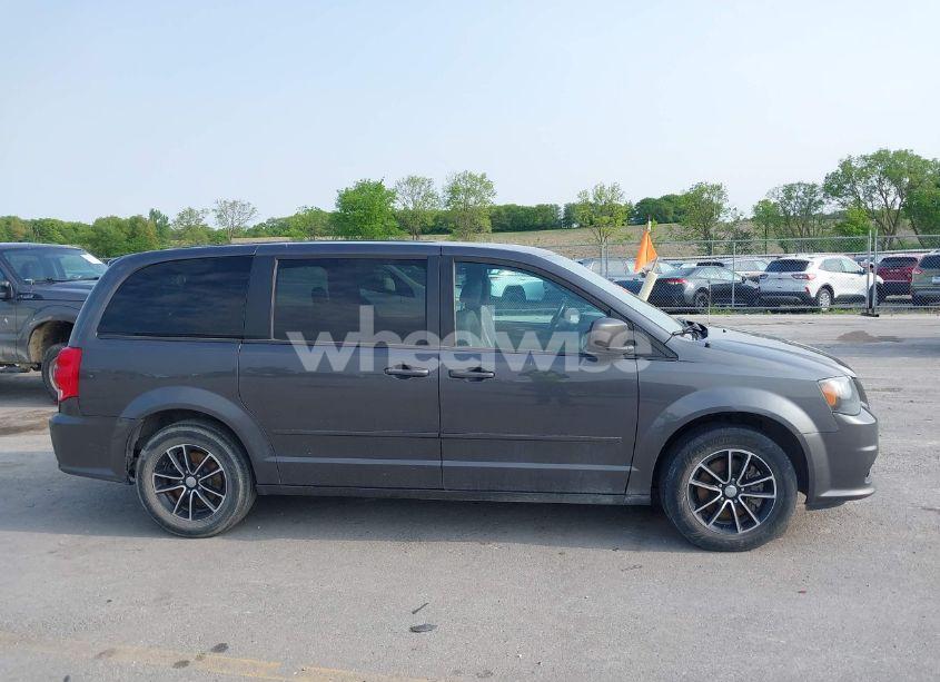 Photo 13 of 2016 Dodge Grand CARAVAN SXT (VIN 2C4RDGCG0GR335546)