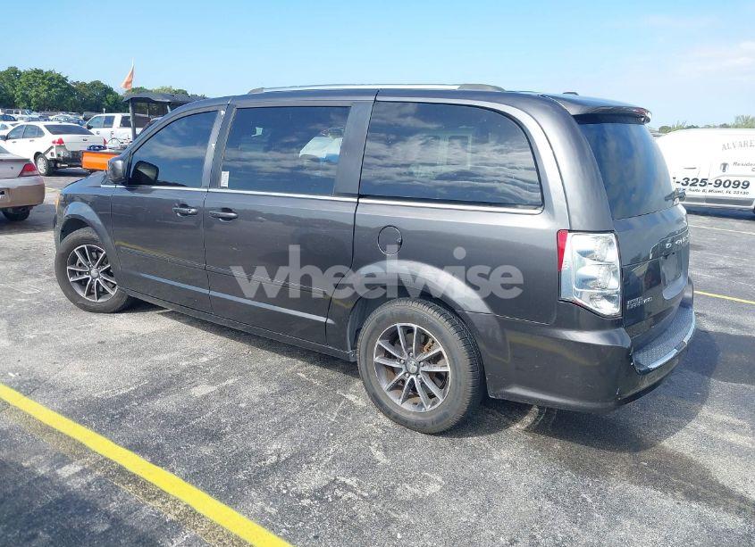 Photo 3 of 2017 Dodge Grand CARAVAN SXT (VIN 2C4RDGCG0HR616960)