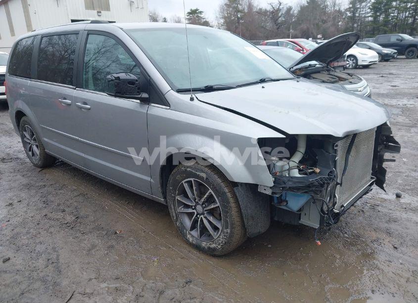 2017 Dodge Grand CARAVAN SXT (VIN 2C4RDGCG0HR664703) main photo