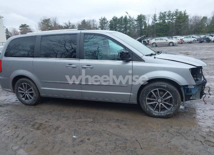 Photo 13 of 2017 Dodge Grand CARAVAN SXT (VIN 2C4RDGCG0HR664703)