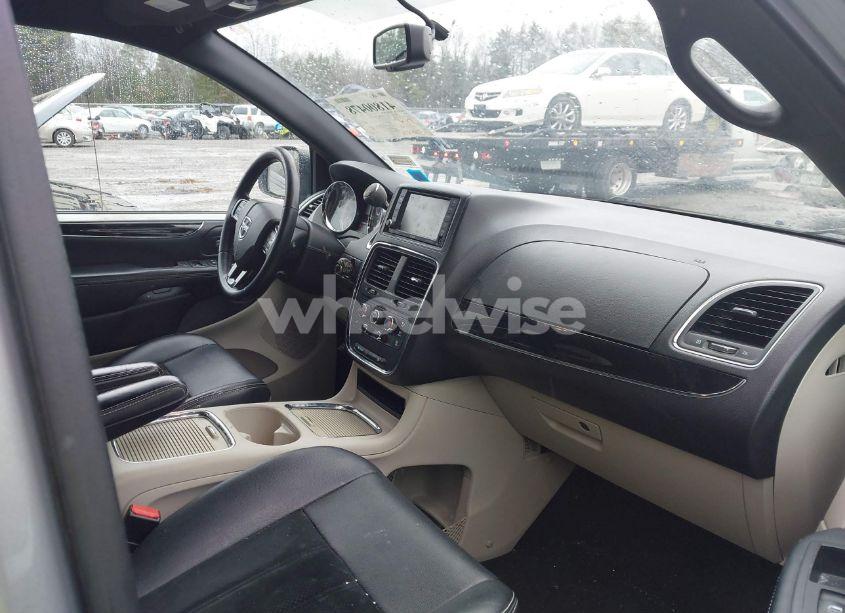 Photo 5 of 2017 Dodge Grand CARAVAN SXT (VIN 2C4RDGCG0HR664703)