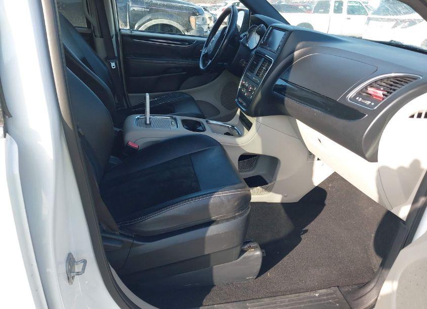 Photo 5 of 2017 Dodge Grand CARAVAN SXT (VIN 2C4RDGCG0HR824286)