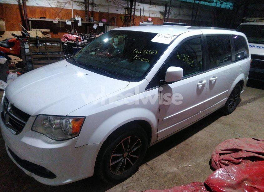 Photo 2 of 2017 Dodge Grand CARAVAN SXT (VIN 2C4RDGCG0HR869325)