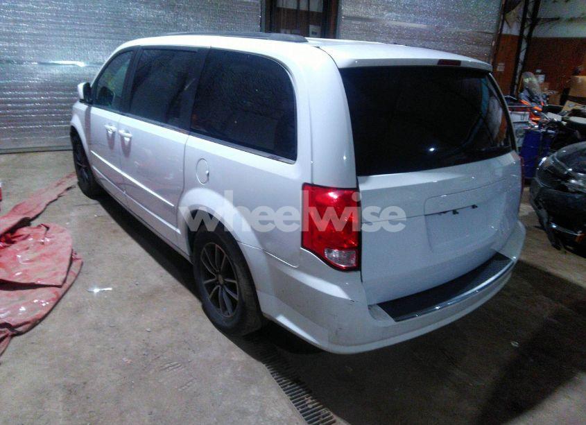 Photo 3 of 2017 Dodge Grand CARAVAN SXT (VIN 2C4RDGCG0HR869325)