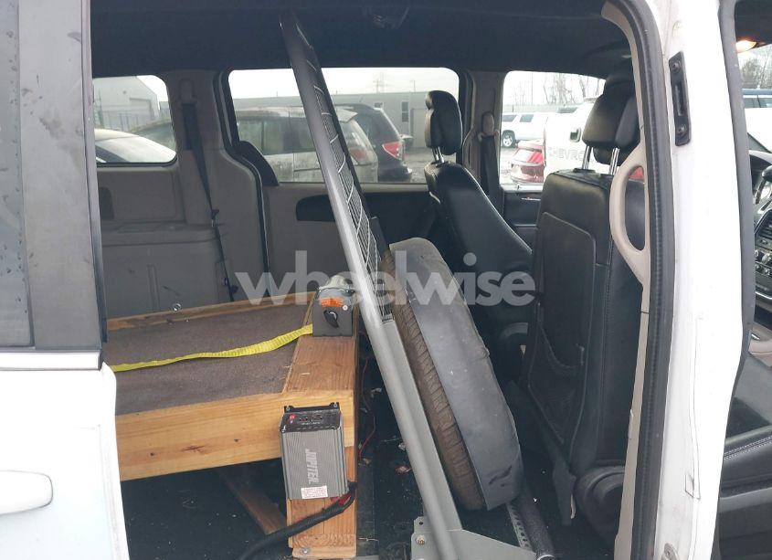 Photo 8 of 2017 Dodge Grand CARAVAN SXT (VIN 2C4RDGCG0HR869325)