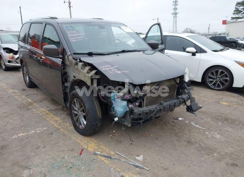 Photo 6 of 2018 Dodge Grand CARAVAN SXT (VIN 2C4RDGCG0JR230867)