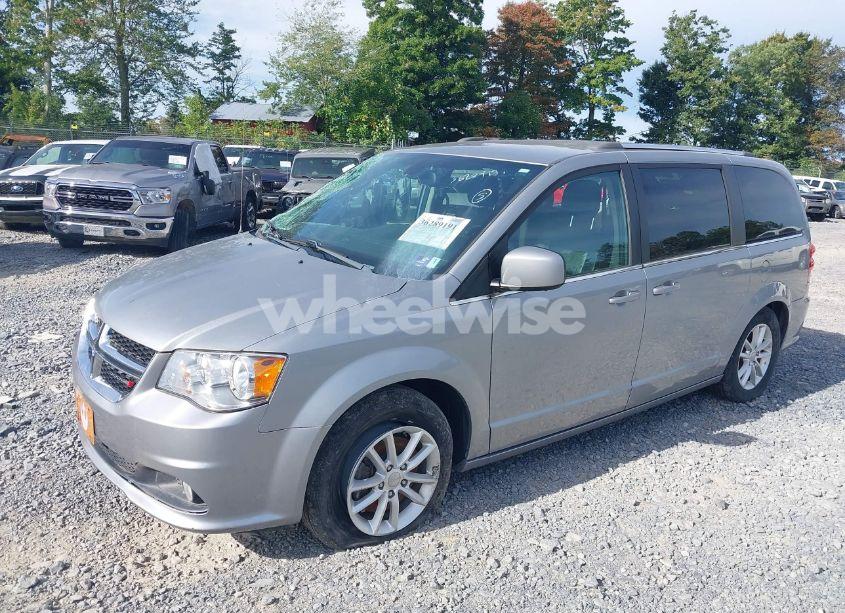Photo 2 of 2018 Dodge Grand CARAVAN SXT (VIN 2C4RDGCG0JR297064)
