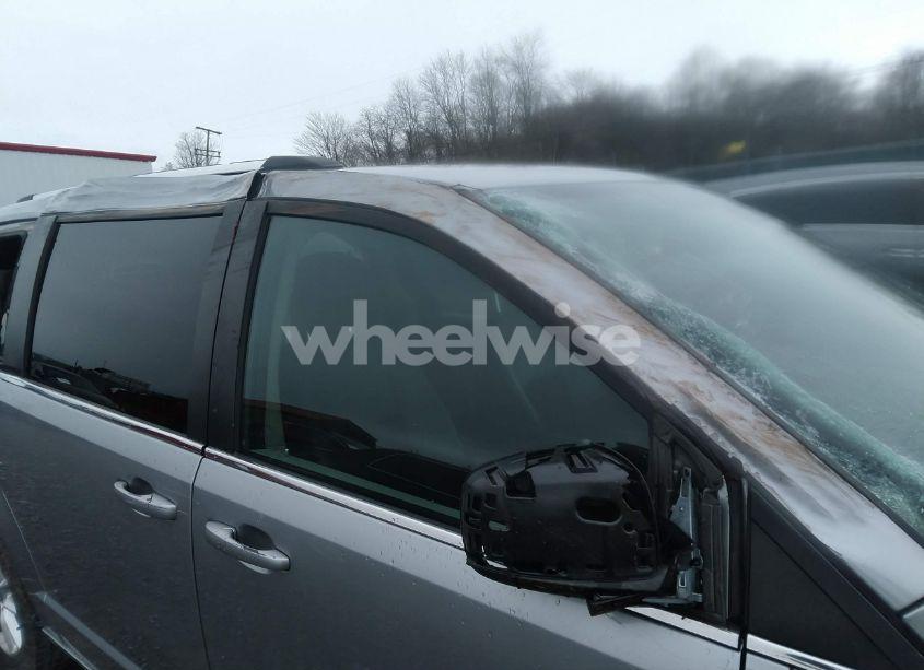 Photo 6 of 2018 Dodge Grand CARAVAN SXT (VIN 2C4RDGCG0JR297064)