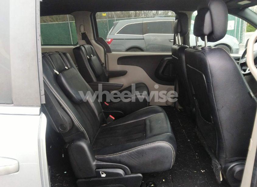 Photo 8 of 2018 Dodge Grand CARAVAN SXT (VIN 2C4RDGCG0JR297064)