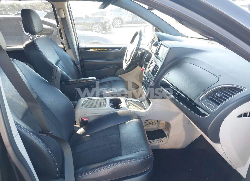 Photo 5 of 2019 Dodge Grand CARAVAN SXT (VIN 2C4RDGCG0KR619672)