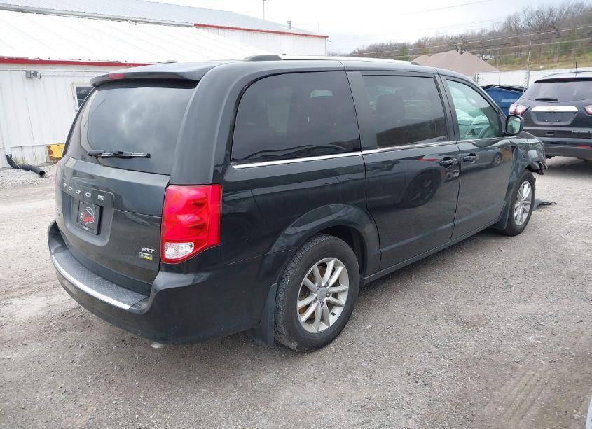 Photo 4 of 2019 Dodge Grand CARAVAN SXT (VIN 2C4RDGCG0KR673828)