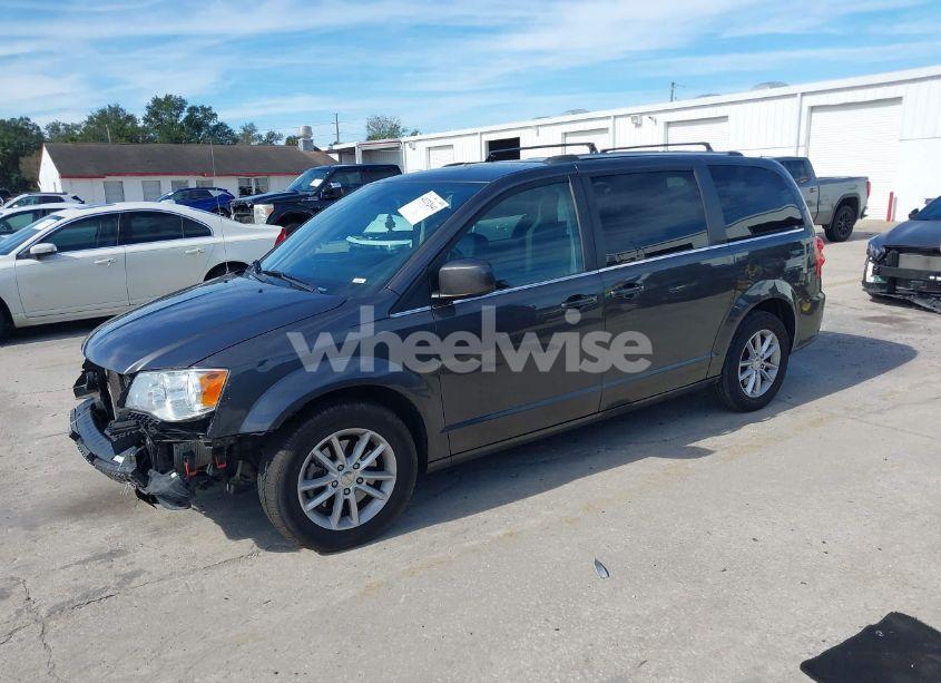 Photo 2 of 2019 Dodge Grand CARAVAN SXT (VIN 2C4RDGCG0KR753808)