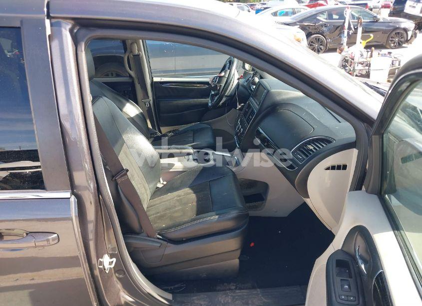 Photo 5 of 2019 Dodge Grand CARAVAN SXT (VIN 2C4RDGCG0KR753808)