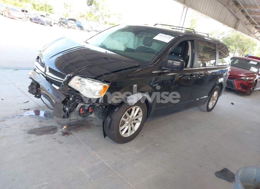 Photo 2 of 2019 Dodge Grand CARAVAN SXT (VIN 2C4RDGCG0KR755087)