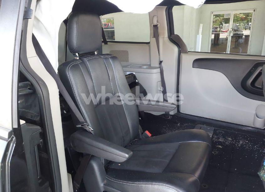 Photo 8 of 2019 Dodge Grand CARAVAN SXT (VIN 2C4RDGCG0KR755087)