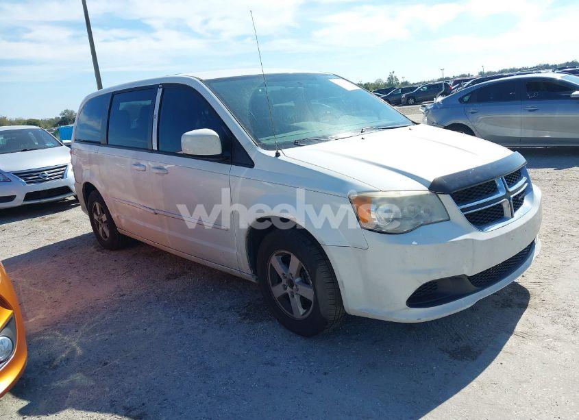2013 Dodge Grand CARAVAN SXT (VIN 2C4RDGCG1DR525075) main photo