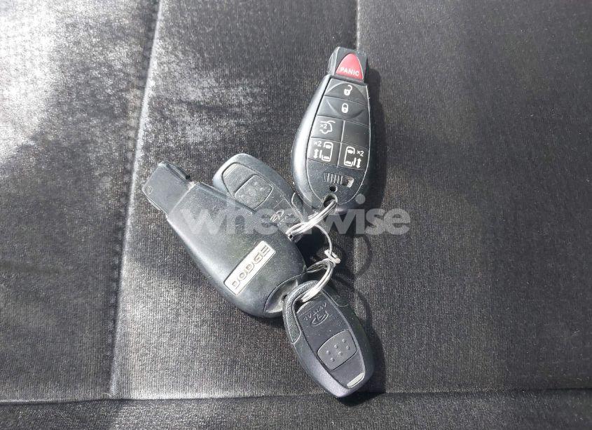 Photo 11 of 2013 Dodge Grand CARAVAN SXT (VIN 2C4RDGCG1DR618551)