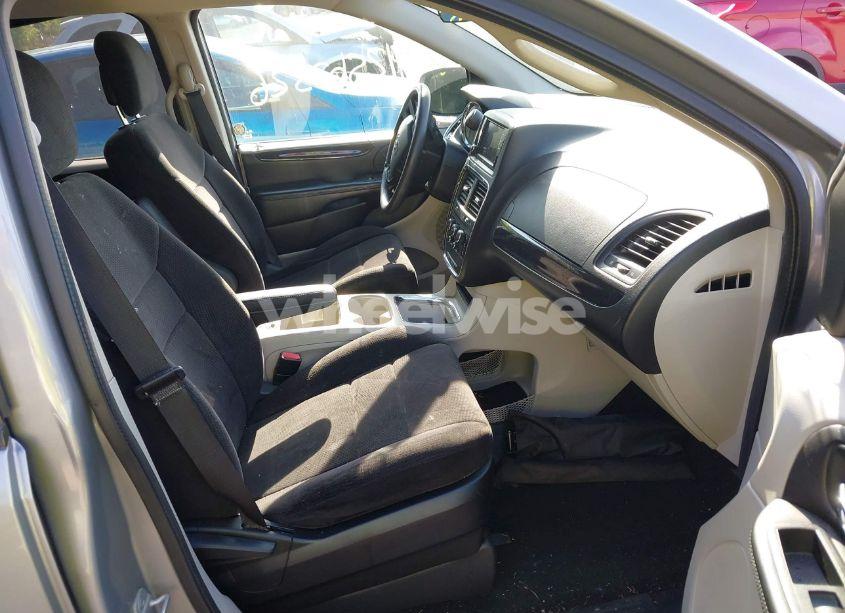 Photo 5 of 2014 Dodge Grand CARAVAN SXT (VIN 2C4RDGCG1ER173374)