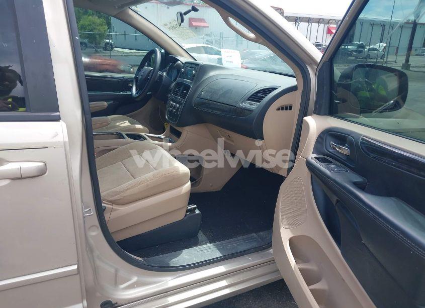 Photo 5 of 2014 Dodge Grand CARAVAN SXT (VIN 2C4RDGCG1ER182396)