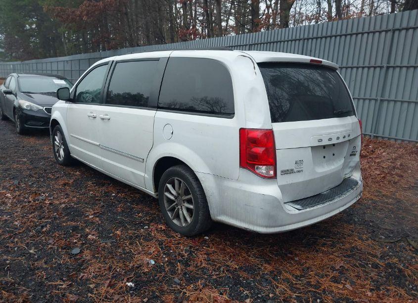Photo 3 of 2014 Dodge Grand CARAVAN SXT (VIN 2C4RDGCG1ER245674)