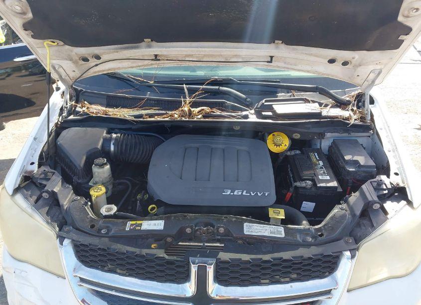 Photo 10 of 2014 Dodge Grand CARAVAN SXT (VIN 2C4RDGCG1ER266671)