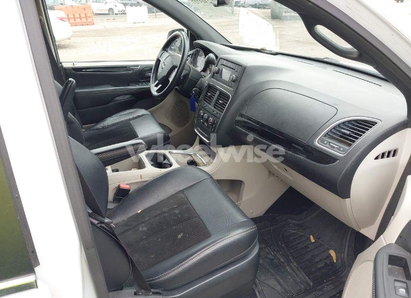 Photo 5 of 2014 Dodge Grand CARAVAN SXT 30TH ANNIVERSARY (VIN 2C4RDGCG1ER424488)