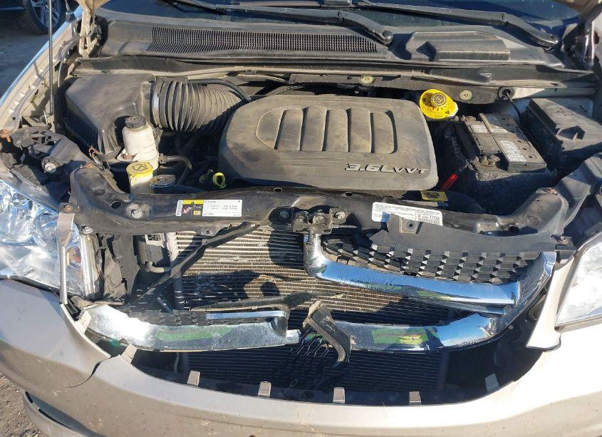 Photo 10 of 2015 Dodge Grand CARAVAN SXT (VIN 2C4RDGCG1FR585327)