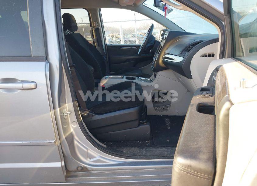 Photo 5 of 2015 Dodge Grand CARAVAN SXT (VIN 2C4RDGCG1FR745447)