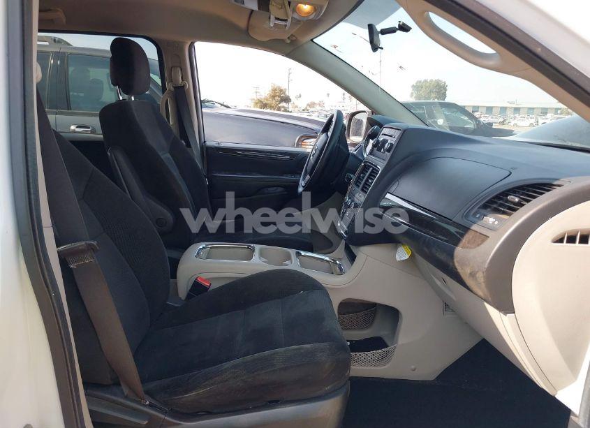 Photo 5 of 2015 Dodge Grand CARAVAN SXT (VIN 2C4RDGCG1FR745755)