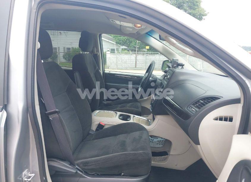 Photo 5 of 2016 Dodge Grand CARAVAN SXT (VIN 2C4RDGCG1GR273591)