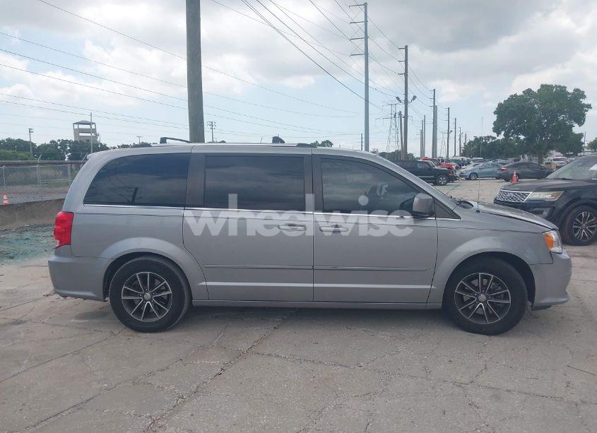Photo 13 of 2017 Dodge Grand CARAVAN SXT (VIN 2C4RDGCG1HR580597)