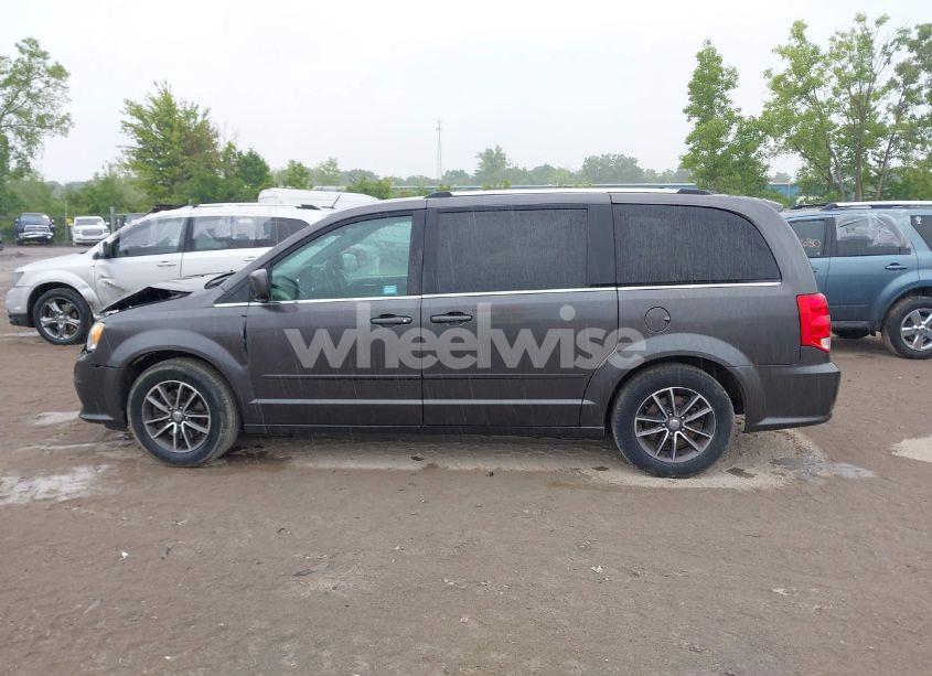 Photo 14 of 2017 Dodge Grand CARAVAN SXT (VIN 2C4RDGCG1HR600539)