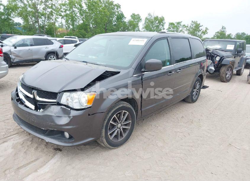 Photo 2 of 2017 Dodge Grand CARAVAN SXT (VIN 2C4RDGCG1HR600539)