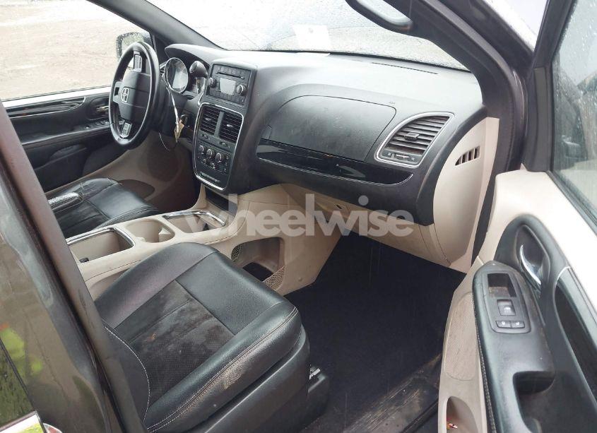 Photo 5 of 2017 Dodge Grand CARAVAN SXT (VIN 2C4RDGCG1HR600539)