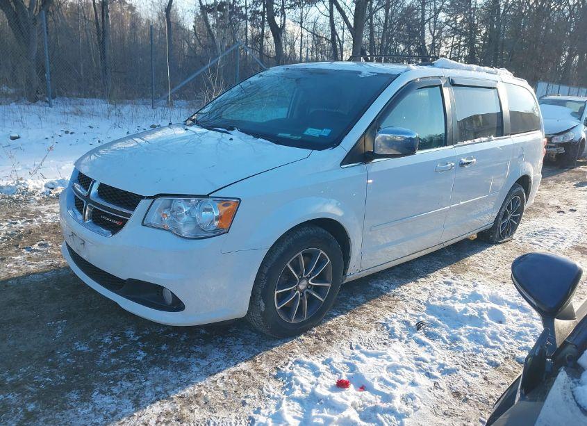 Photo 2 of 2017 Dodge Grand CARAVAN SXT (VIN 2C4RDGCG1HR605529)