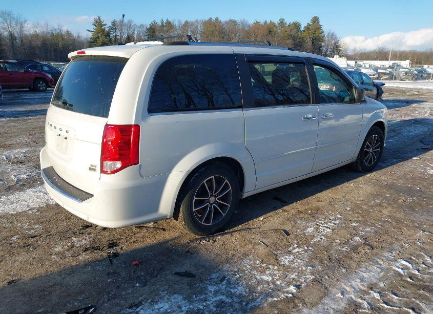 Photo 4 of 2017 Dodge Grand CARAVAN SXT (VIN 2C4RDGCG1HR605529)
