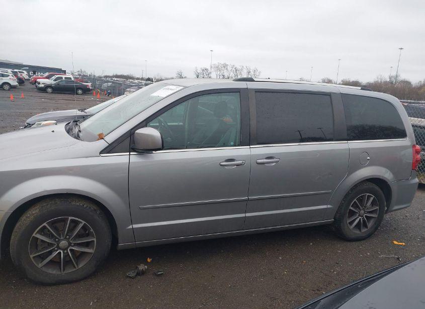 Photo 14 of 2017 Dodge Grand CARAVAN SXT (VIN 2C4RDGCG1HR624470)